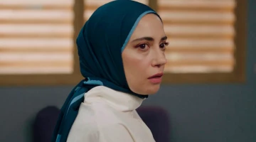 Кадр из Клюквенный щербет 130 серия