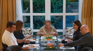 Клюквенный щербет 4 сезон 2 серия