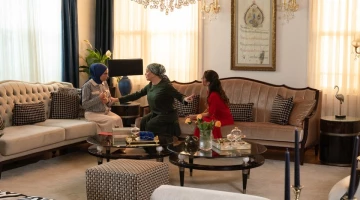 Кадр из Клюквенный щербет 121 серия